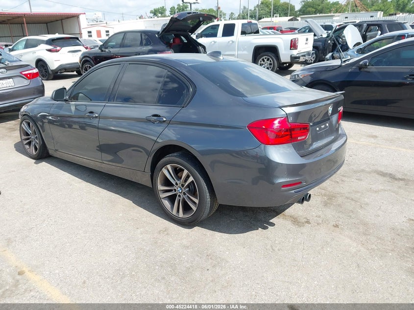 2017 BMW 3er VIN WBA8B9C34HK886019 IAAI salvage auction — FRONT END, Salvage Title, sold $3,150 on 2026-08-05 (photo 3)