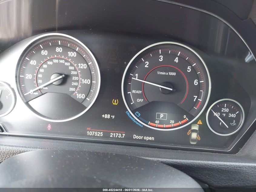 2017 BMW 3er VIN WBA8B9C34HK886019 IAAI salvage auction — FRONT END, Salvage Title, sold $3,150 on 2026-08-05 (photo 7)
