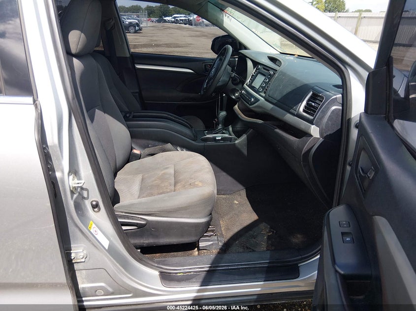 2019 Toyota Highlander VIN 5TDZZRFH2KS298808 IAAI salvage auction — FRONT END, Salvage (Louisiana), sold $5,500 on 2026-07-22 (photo 5)