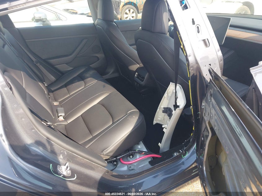 2022 Tesla Model 3 VIN 5YJ3E1EB9NF254149 IAAI salvage auction — RIGHT SIDE, Salvage Title, sold $9,350 on 2026-07-09 (photo 8)