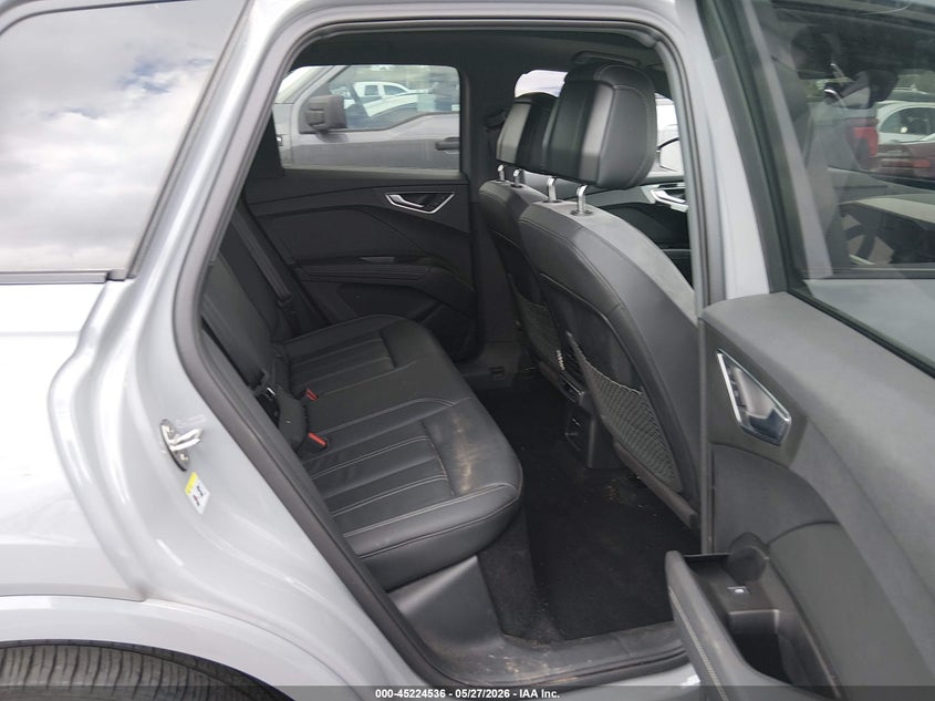 2025 Audi Q4 e-tron VIN WA1KUBFZ3SP053455 IAAI salvage auction — REAR END, Salvage Title, sold $21,850 on 2026-07-13 (photo 8)