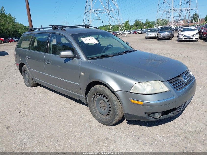 2002 Volkswagen Passat VIN WVWXH63BX2E104993 IAAI salvage auction — FRONT END, Salvage (Pennsylvania), sold $325 on 2026-08-07 (photo 1)