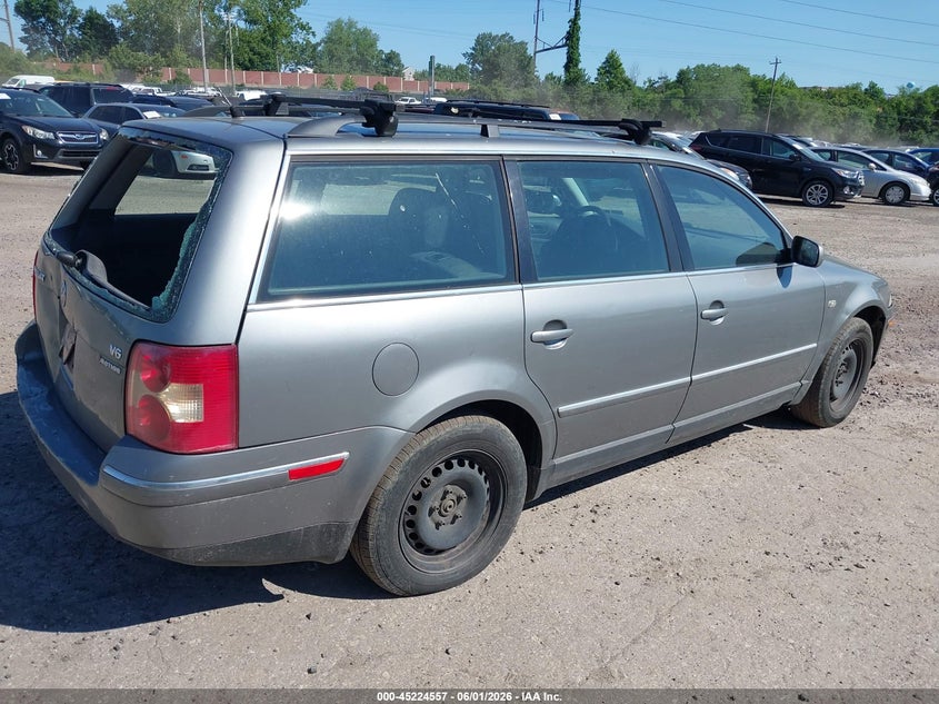 2002 Volkswagen Passat VIN WVWXH63BX2E104993 IAAI salvage auction — FRONT END, Salvage (Pennsylvania), sold $325 on 2026-08-07 (photo 4)