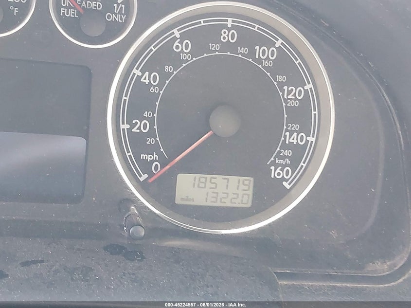 2002 Volkswagen Passat VIN WVWXH63BX2E104993 IAAI salvage auction — FRONT END, Salvage (Pennsylvania), sold $325 on 2026-08-07 (photo 7)