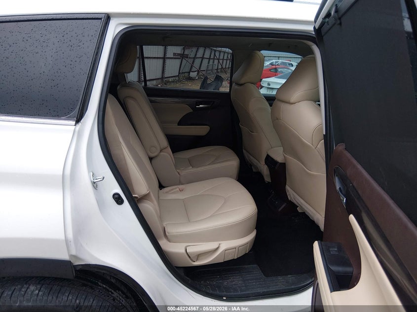 2022 Toyota Highlander VIN 5TDYZRAH9NS106890 IAAI salvage auction — FRONT END, Salvage (Arkansas), sold $21,500 on 2026-07-16 (photo 8)