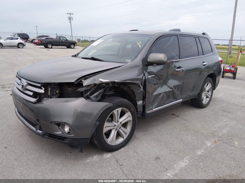 2013 Toyota Highlander VIN 5TDYK3EH3DS137787 IAAI salvage auction — LEFT SIDE, Salvage (Missouri), sold $5,550 on 2026-07-16 (photo 6)