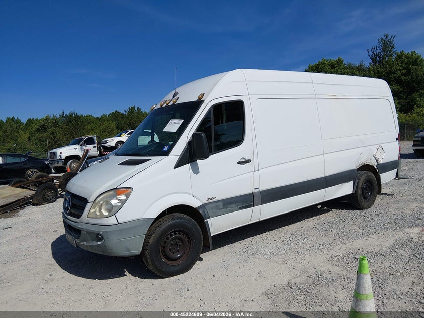 2011 Mercedes-benz Sprinter VIN WD3PE8CB9B5600530 IAAI salvage auction — LEFT SIDE, Salvage (Alabama), sold $475 on 2026-07-06 (photo 2)