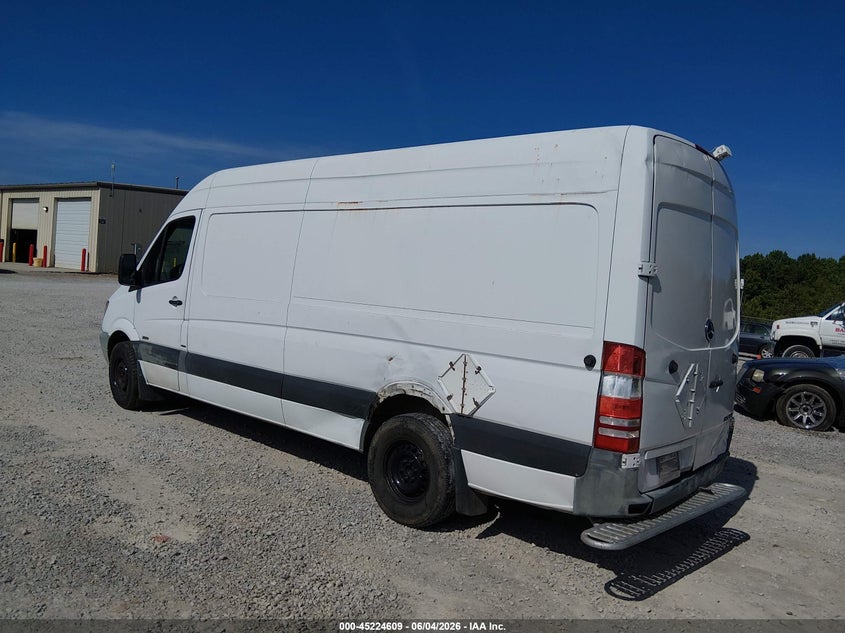 2011 Mercedes-benz Sprinter VIN WD3PE8CB9B5600530 IAAI salvage auction — LEFT SIDE, Salvage (Alabama), sold $475 on 2026-07-06 (photo 3)