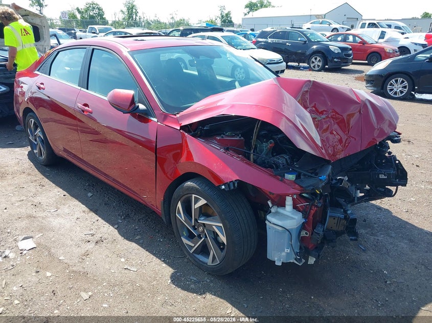 2024 Hyundai Elantra VIN KMHLS4DGXRU815085 IAAI salvage auction — FRONT & REAR, Salvage (Ohio), sold $1,800 on 2026-07-23 (photo 1)