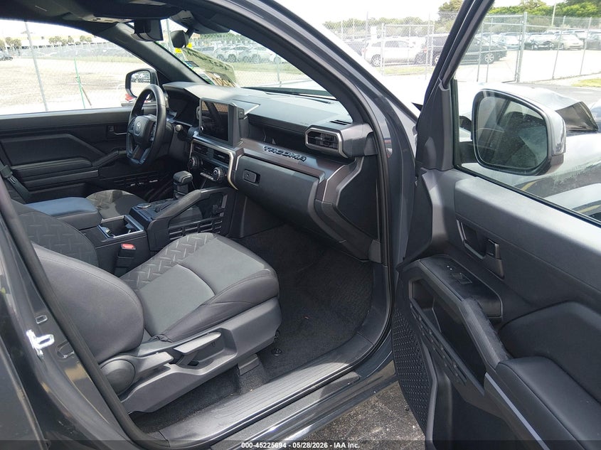 2026 Toyota Tacoma VIN 3TYKB5FNXTT035881 IAAI salvage auction — FRONT END, Rebuildable (Florida), sold $14,400 on 2026-07-16 (photo 5)