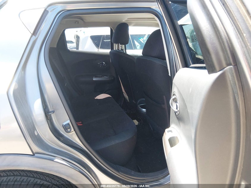 2013 Nissan Juke VIN JN8AF5MRXDT207335 IAAI salvage auction — STORM DAMAGE, Salvage Title, sold $25 on 2026-07-21 (photo 8)
