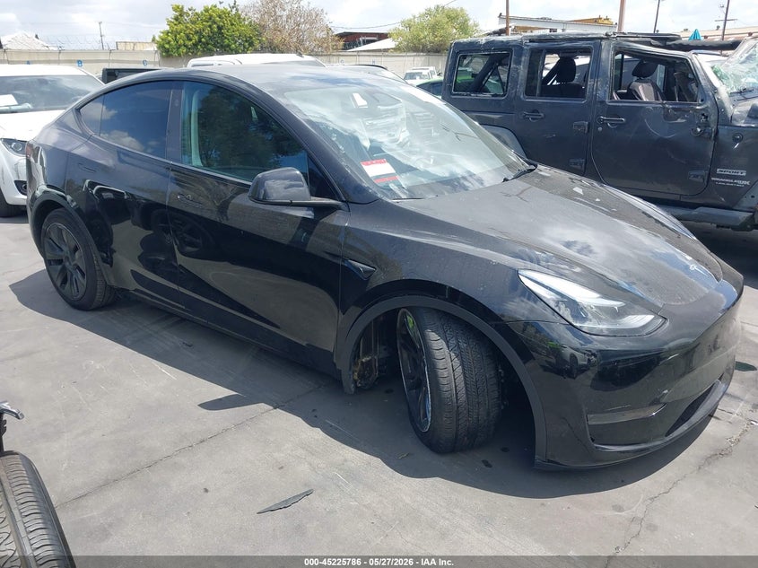 2025 Tesla Model y VIN 7SAYGDED1SF321375 IAAI salvage auction — LEFT FRONT, Salvage Certificate (California), sold $12,825 on 2026-07-22 (photo 1)
