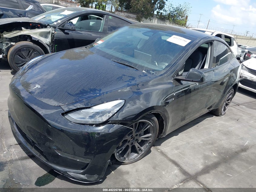 2025 Tesla Model y VIN 7SAYGDED1SF321375 IAAI salvage auction — LEFT FRONT, Salvage Certificate (California), sold $12,825 on 2026-07-22 (photo 2)