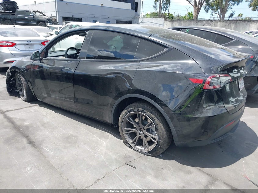 2025 Tesla Model y VIN 7SAYGDED1SF321375 IAAI salvage auction — LEFT FRONT, Salvage Certificate (California), sold $12,825 on 2026-07-22 (photo 3)