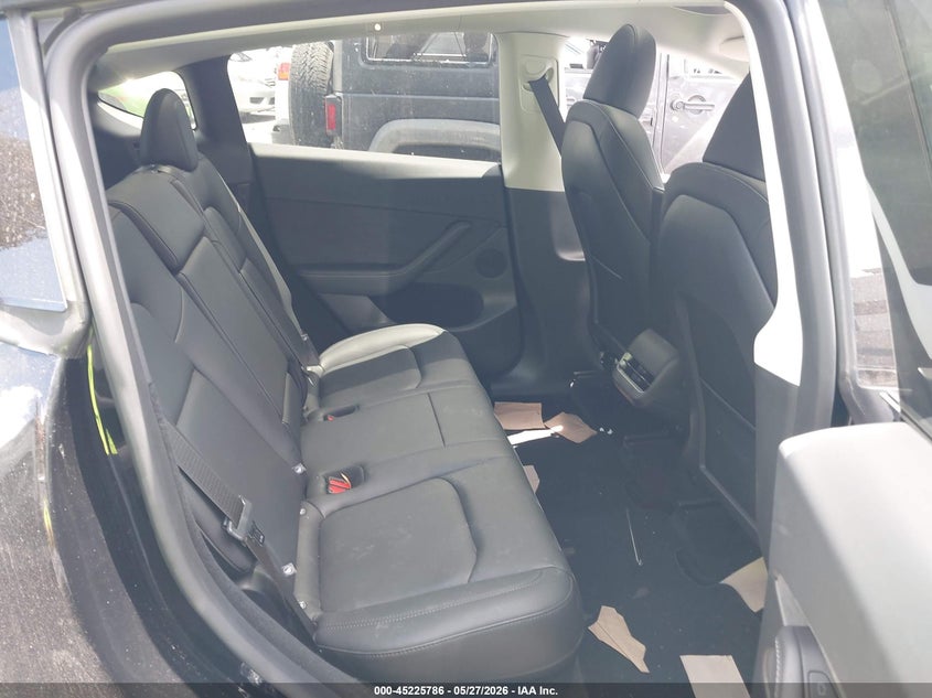 2025 Tesla Model y VIN 7SAYGDED1SF321375 IAAI salvage auction — LEFT FRONT, Salvage Certificate (California), sold $12,825 on 2026-07-22 (photo 8)