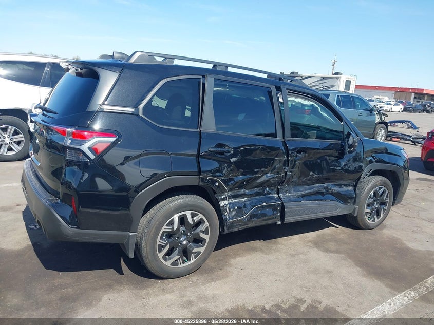 2025 Subaru Forester VIN JF2SLDDC8SH455194 IAAI salvage auction — SIDE, Salvage (Arizona), sold $3,150 on 2026-07-28 (photo 6)