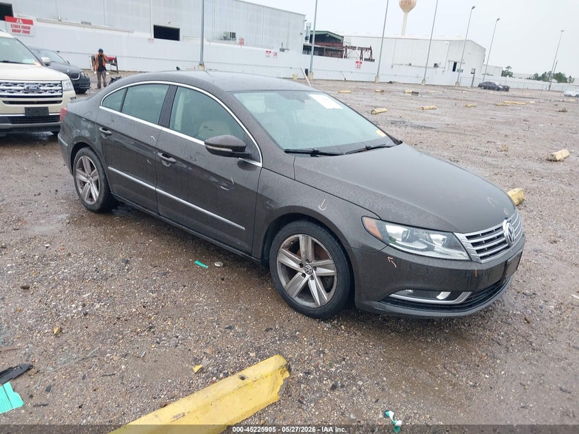 2013 Volkswagen VIN WVWBP7AN4DE562645 IAAI salvage auction — SIDE, Original (Texas), sold $500 on 2026-07-16 (photo 1)