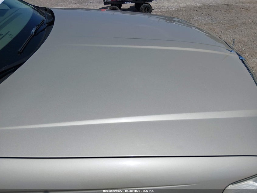 2005 Lincoln TOWN CAR VIN 1LNHM81W95Y658316 IAAI salvage auction — HAIL, Salvage (Kansas), sold $925 on 2026-07-31 (photo 6)