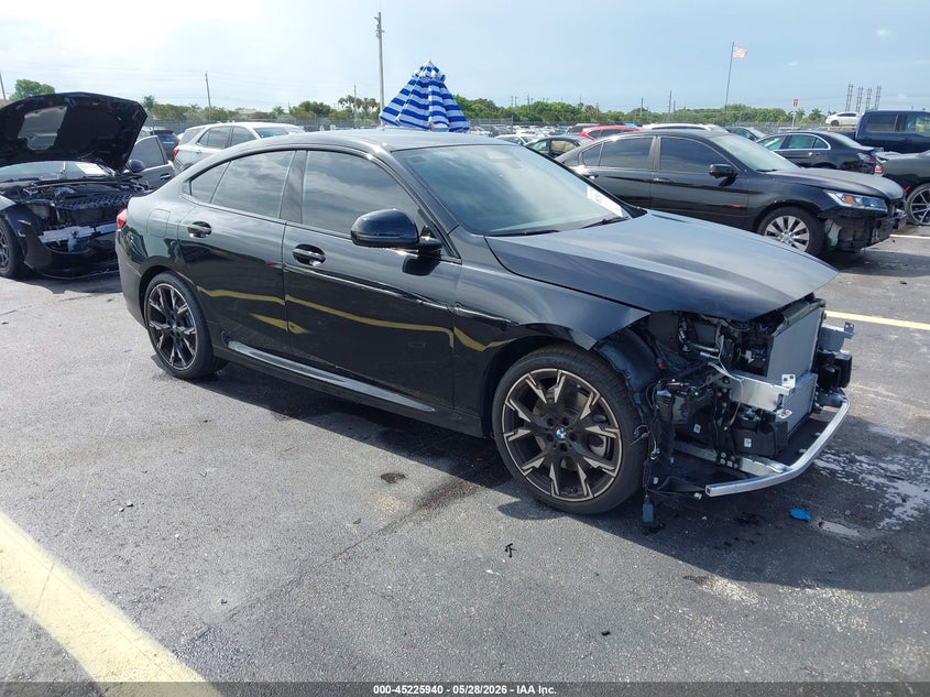 2026 BMW 2er VIN WBA83GG04T7U16084 IAAI salvage auction — FRONT END, Certificate Of Destruction (Florida), sold $10,400 on 2026-07-30 (photo 1)