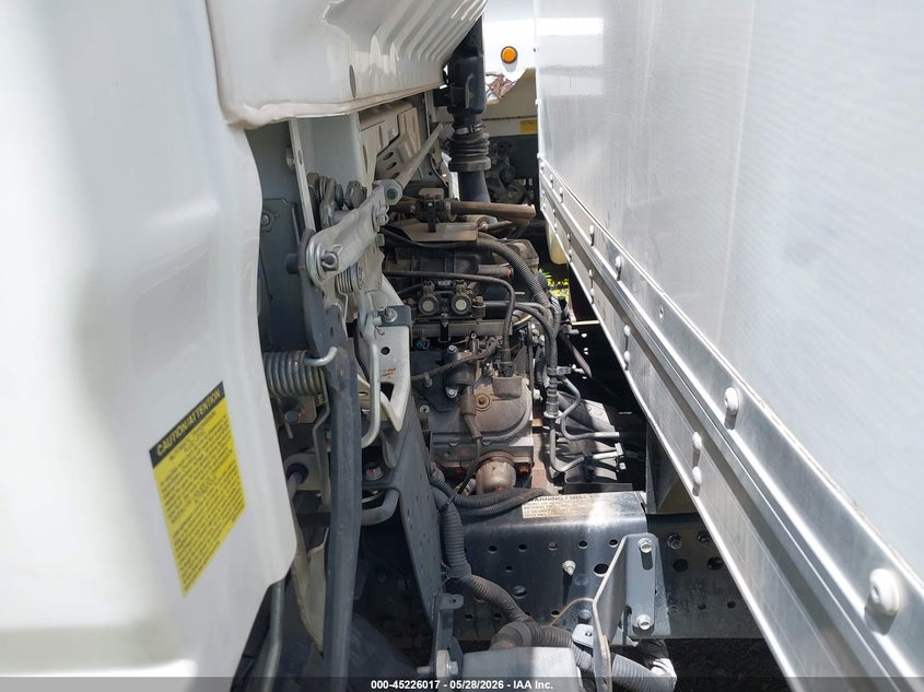 2016 Isuzu VIN 54DC4W1C2GS803755 IAAI salvage auction — ROOF, Salvage Title, sold $500 on 2026-07-14 (photo 9)