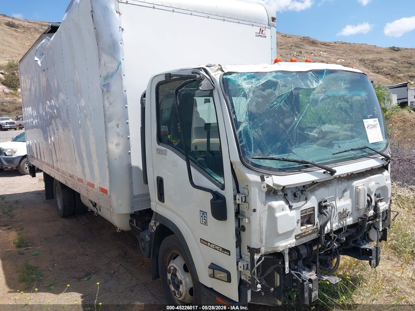 2016 Isuzu VIN 54DC4W1C2GS803755 IAAI salvage auction — ROOF, Salvage Title, sold $500 on 2026-07-14 (photo 1)