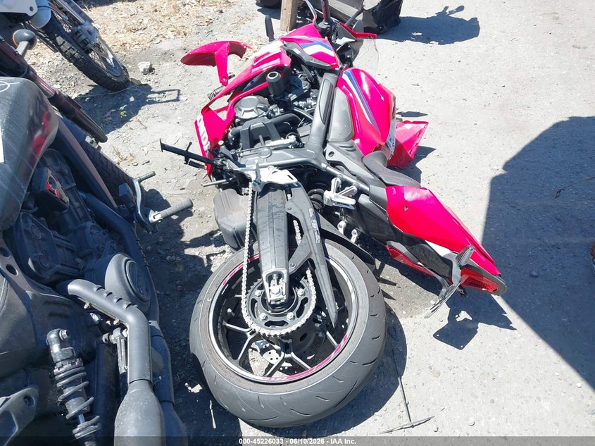 2024 Honda Cbr VIN MLHRH1552R5001674 IAAI salvage auction — SUSPENSION, Salvage Title, sold $375 on 2026-07-08 (photo 6)
