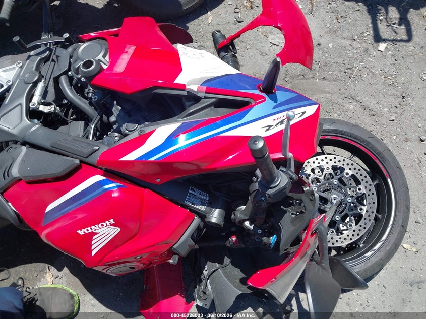 2024 Honda Cbr VIN MLHRH1552R5001674 IAAI salvage auction — SUSPENSION, Salvage Title, sold $375 on 2026-07-08 (photo 9)