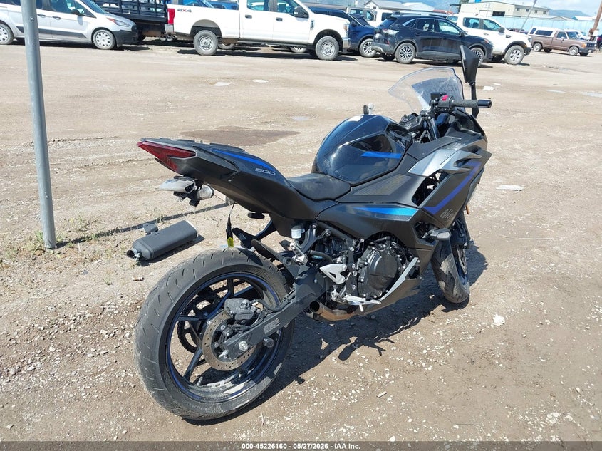 2025 Kawasaki Ninja VIN ML5EXGJ19SDA72583 IAAI salvage auction — ALL OVER, Salvage (Montana), sold $25 on 2026-07-28 (photo 4)
