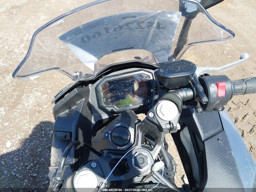 2025 Kawasaki Ninja VIN ML5EXGJ19SDA72583 IAAI salvage auction — ALL OVER, Salvage (Montana), sold $25 on 2026-07-28 (photo 7)
