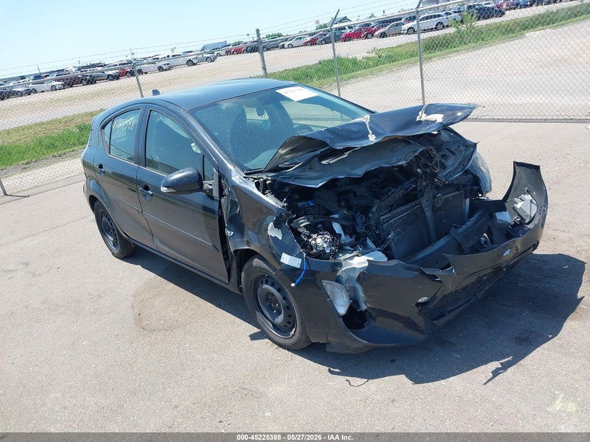 2015 Toyota Prius c VIN JTDKDTB34F1109442 IAAI salvage auction — FRONT END, Parts Only Bos (Minnesota), sold $400 on 2026-07-13 (photo 1)