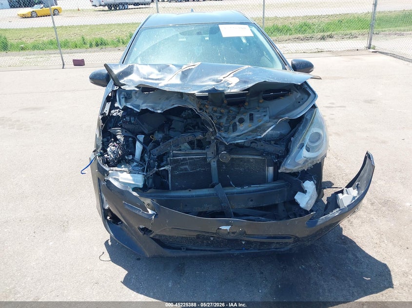 2015 Toyota Prius c VIN JTDKDTB34F1109442 IAAI salvage auction — FRONT END, Parts Only Bos (Minnesota), sold $400 on 2026-07-13 (photo 6)