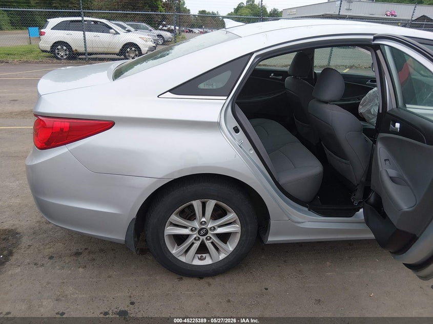 2013 Hyundai Sonata VIN 5NPEB4ACXDH788696 IAAI salvage auction — THEFT, Salvage (Connecticut), sold $350 on 2026-07-16 (photo 8)