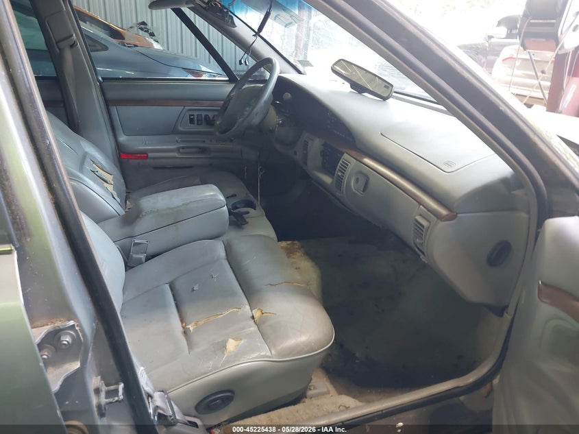 1995 Oldsmobile 98 VIN 1G3CX52K0S4309970 IAAI salvage auction — ALL OVER, Clear (Virginia), sold $300 on 2026-07-16 (photo 5)