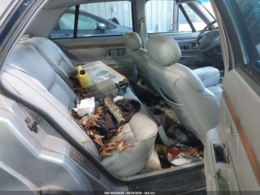 1995 Oldsmobile 98 VIN 1G3CX52K0S4309970 IAAI salvage auction — ALL OVER, Clear (Virginia), sold $300 on 2026-07-16 (photo 8)