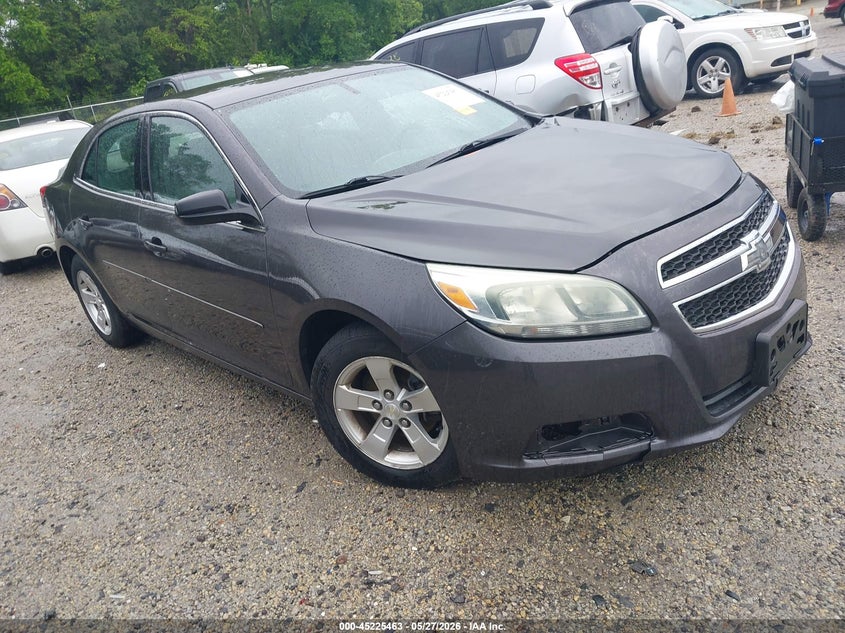 2013 Chevrolet Malibu VIN 1G11B5SA7DF334958 IAAI salvage auction — LEFT FRONT, Salvage Title, sold $550 on 2026-08-01 (photo 1)