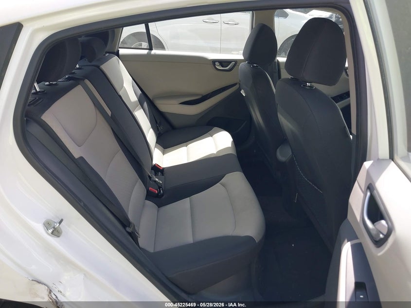 2019 Hyundai Ioniq VIN KMHC65LC6KU131228 IAAI salvage auction — SIDE, Salvage Title, sold $2,300 on 2026-07-25 (photo 8)