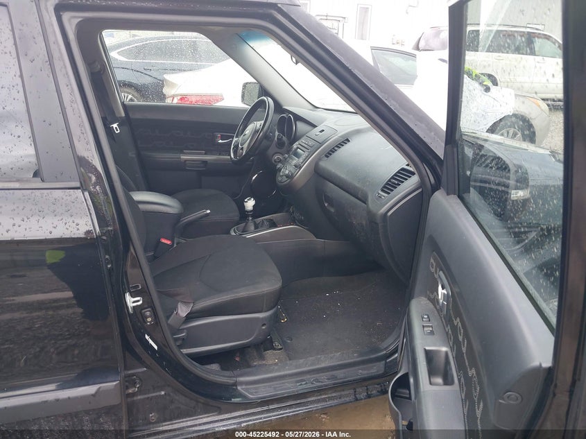 2013 Kia Soul VIN KNDJT2A66D7551606 IAAI salvage auction — NORMAL WEAR, Original (Ohio), sold $125 on 2026-07-08 (photo 5)