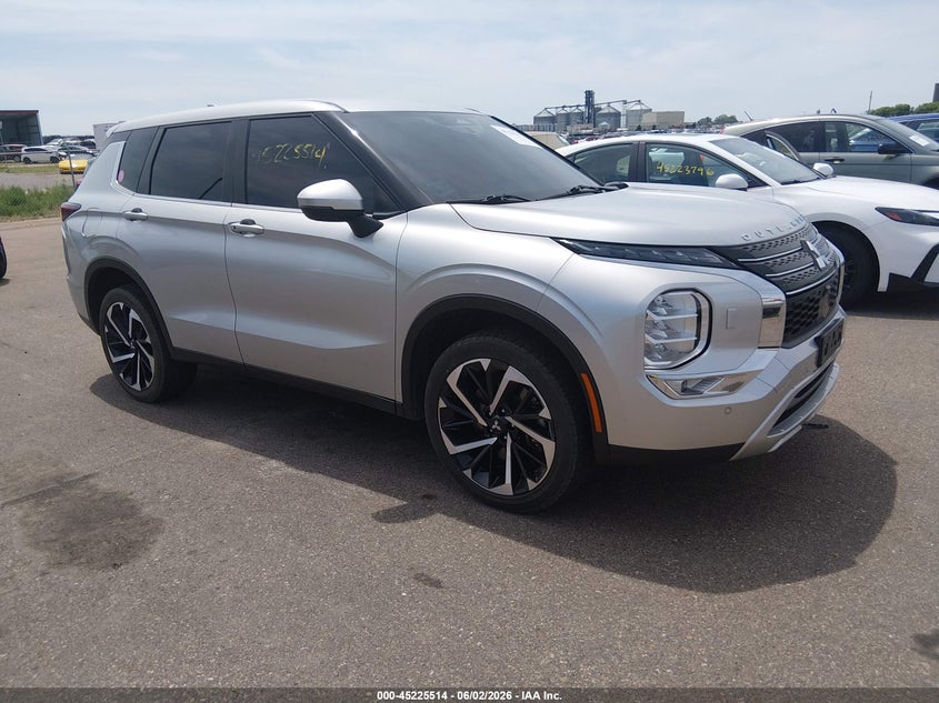 2023 Mitsubishi Outlander VIN JA4J4UA83PZ019484 — IAAI salvage auction photo