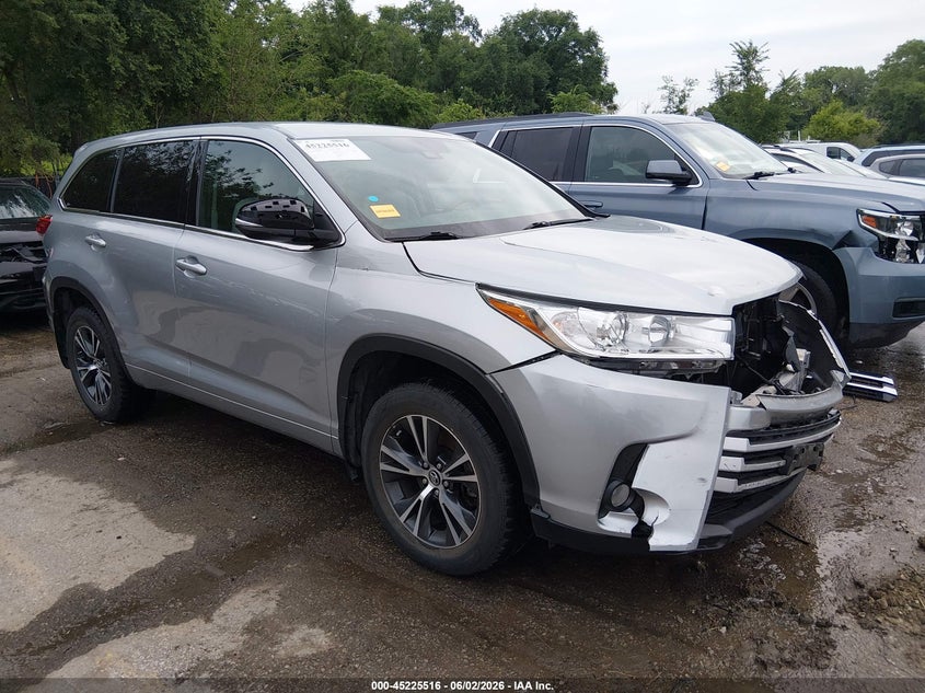 2017 Toyota Highlander VIN 5TDBZRFHXHS399492 IAAI salvage auction — FRONT END, Salvage (Missouri), sold $10,825 on 2026-07-08 (photo 1)