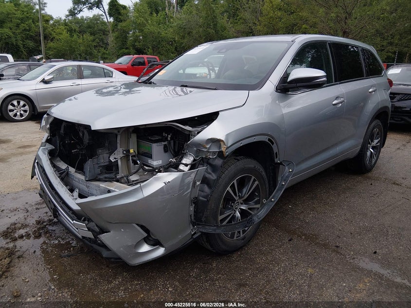 2017 Toyota Highlander VIN 5TDBZRFHXHS399492 IAAI salvage auction — FRONT END, Salvage (Missouri), sold $10,825 on 2026-07-08 (photo 2)