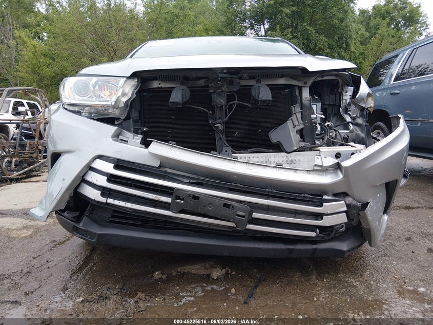 2017 Toyota Highlander VIN 5TDBZRFHXHS399492 IAAI salvage auction — FRONT END, Salvage (Missouri), sold $10,825 on 2026-07-08 (photo 6)