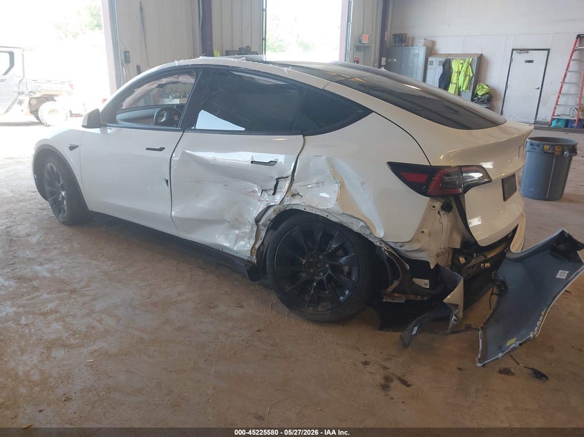 2022 Tesla Model y VIN 7SAYGDEE1NF317761 IAAI salvage auction — LEFT SIDE, Salvage (Michigan), sold $6,775 on 2026-07-09 (photo 3)