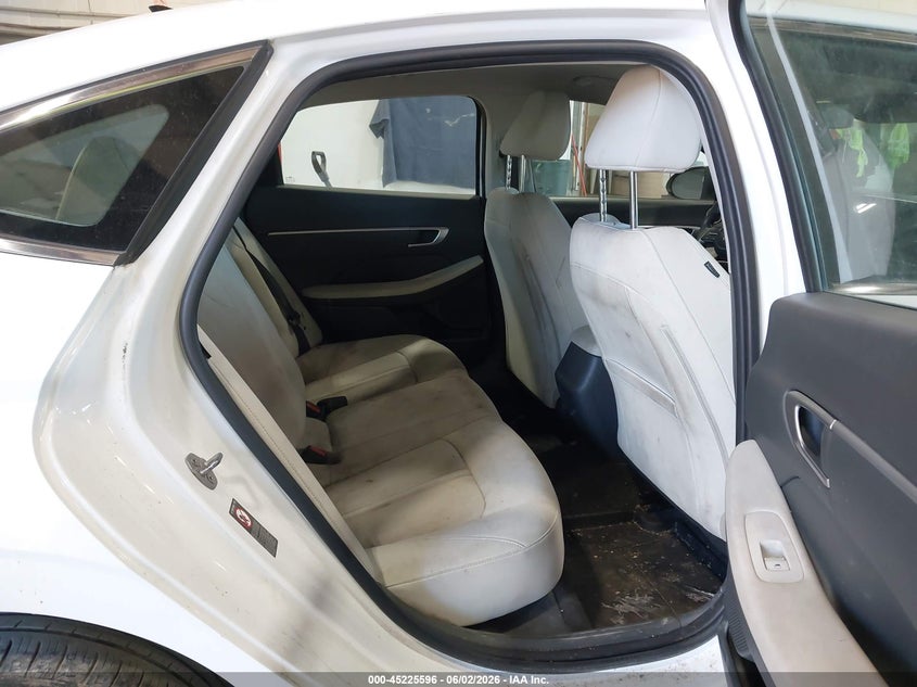 2023 Hyundai Sonata VIN KMHL24JA2PA343155 IAAI salvage auction — FRONT END, Salvage Title, sold $3,900 on 2026-07-08 (photo 8)