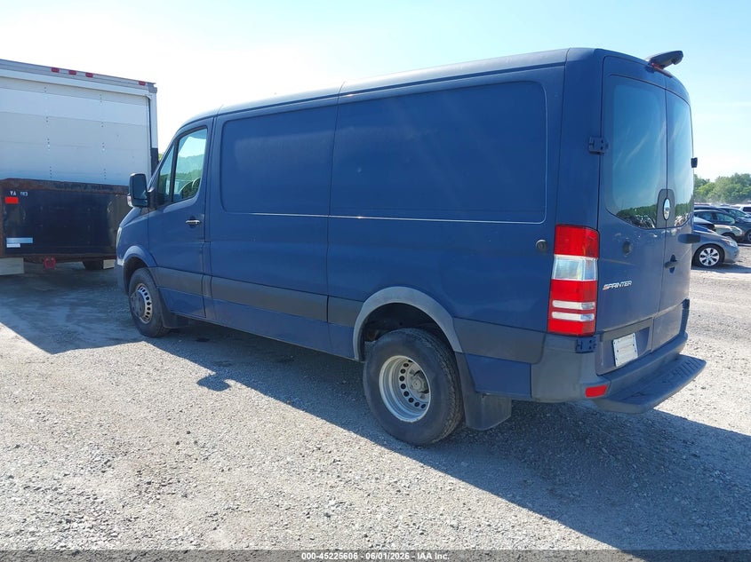 2017 Freightliner Sprinter VIN WDYPF3CC4HP543475 IAAI salvage auction — NORMAL WEAR, SF97 (Maryland), sold $3,550 on 2026-07-21 (photo 3)
