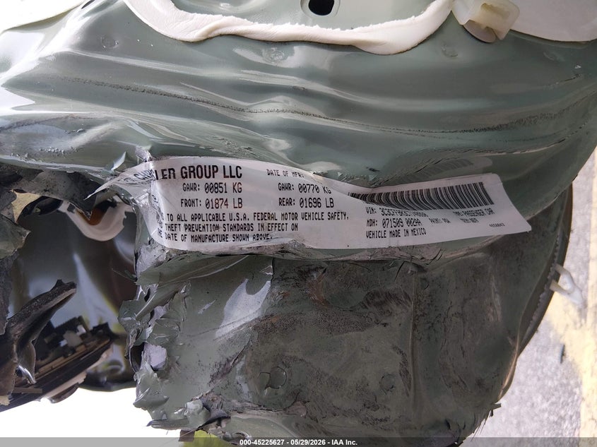 2012 Fiat 500 VIN 3C3CFFBR3CT148990 IAAI salvage auction — SIDE, Salvage Title, sold $725 on 2026-08-12 (photo 9)