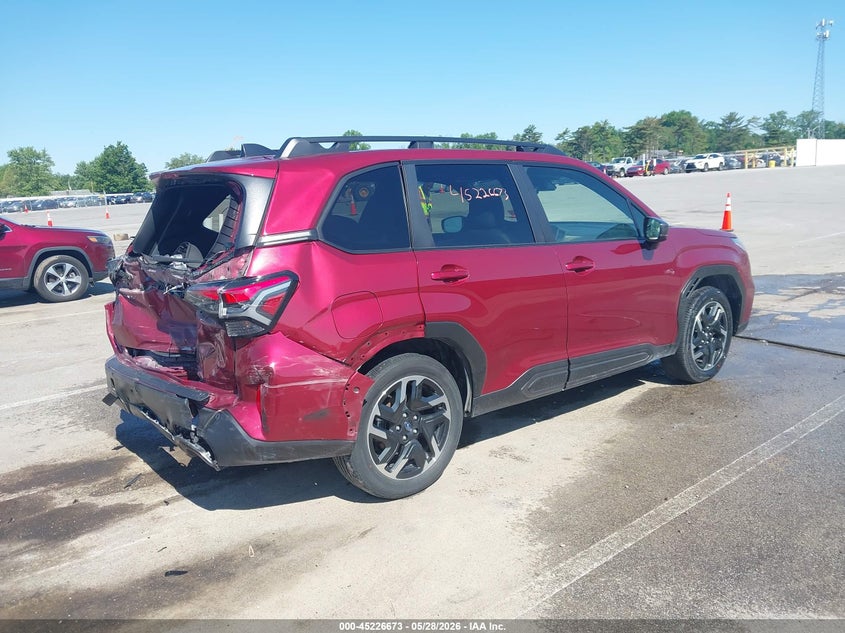 2025 Subaru Forester VIN JF2SLDRC5SH460586 IAAI salvage auction — REAR END, Salvage Title, sold $7,300 on 2026-07-24 (photo 4)