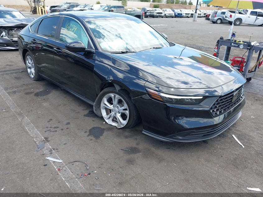 2025 Honda Accord VIN 1HGCY1F28SA041219 IAAI salvage auction — RIGHT FRONT, Salvage Title, sold $5,600 on 2026-07-31 (photo 1)