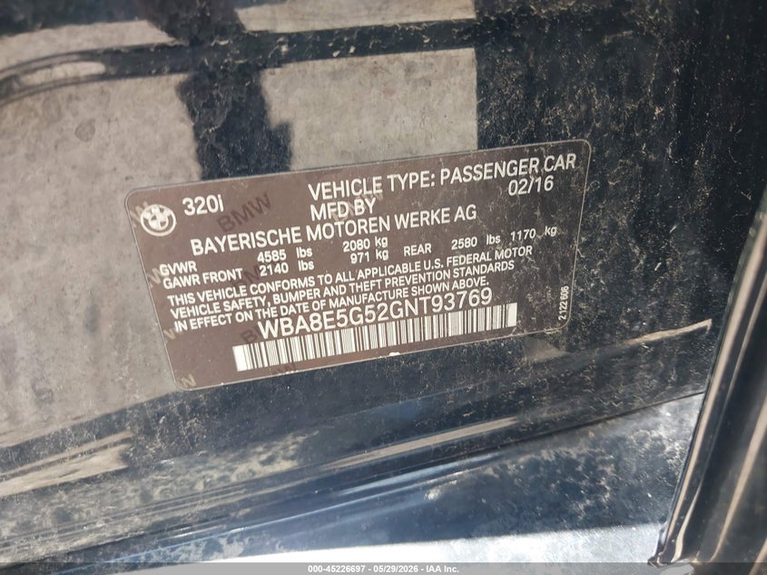 2016 BMW 3er VIN WBA8E5G52GNT93769 IAAI salvage auction — FRONT & REAR, Original (Texas), sold $1,000 on 2026-07-16 (photo 9)