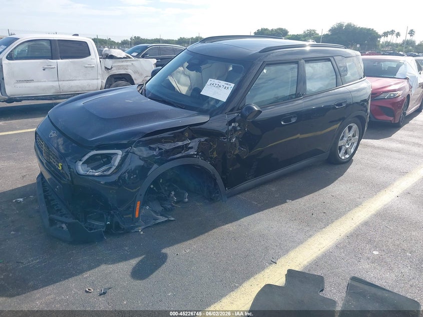 2025 Mini VIN WMZ53GA02S7R60449 IAAI salvage auction — LEFT SIDE, Salvage Title, sold $6,000 on 2026-08-15 (photo 2)