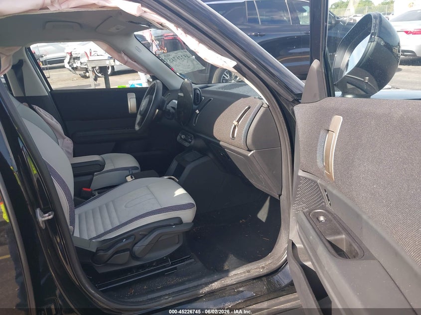 2025 Mini VIN WMZ53GA02S7R60449 IAAI salvage auction — LEFT SIDE, Salvage Title, sold $6,000 on 2026-08-15 (photo 5)
